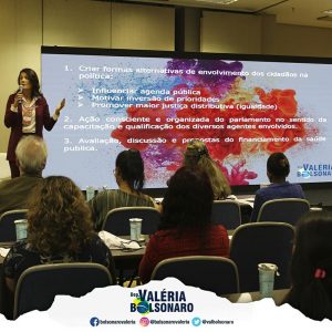 Deputada Valéria Bolsonaro - Palestra: “a importância do trabalho em rede com as casas legislativas”