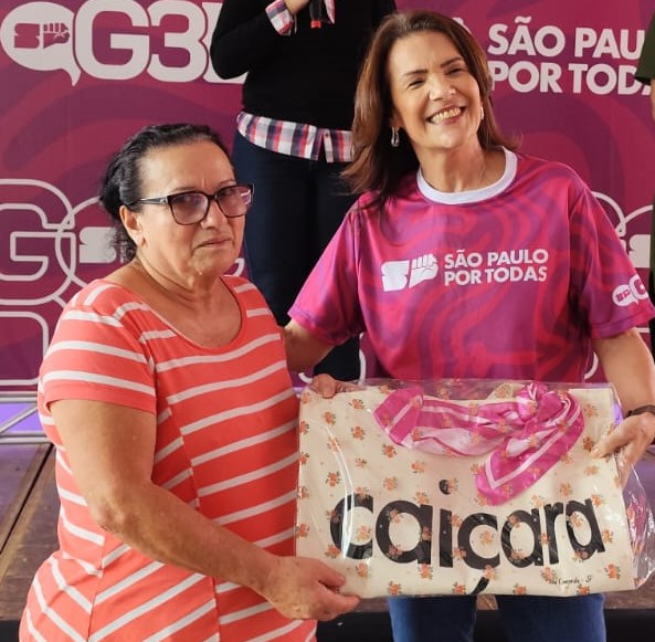 Valéria Bolsonaro leva carretas de Mamografia e Empreendedorismo para Ilha Comprida